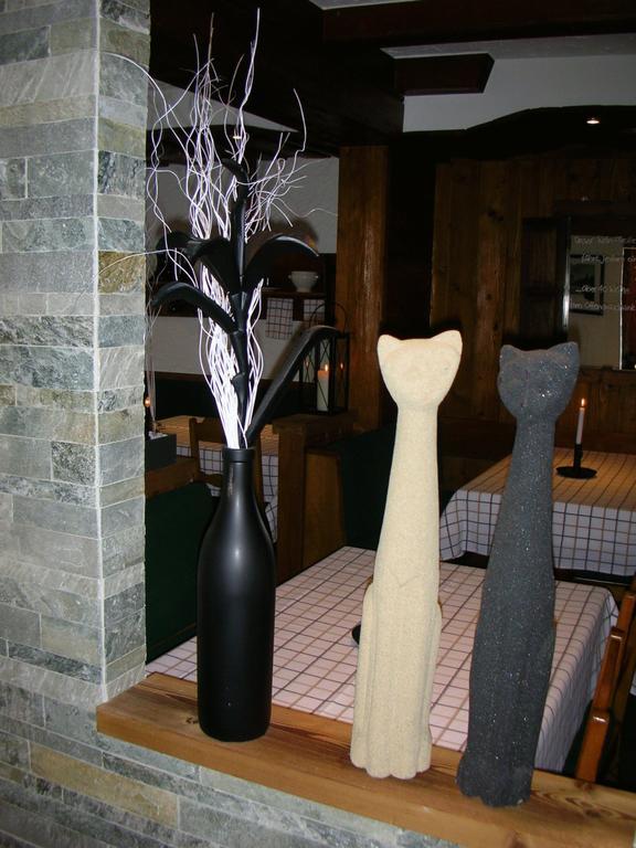 Roby Hotel Saas-Grund Luaran gambar